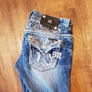 Miss Me Cuffed Capris Size 27